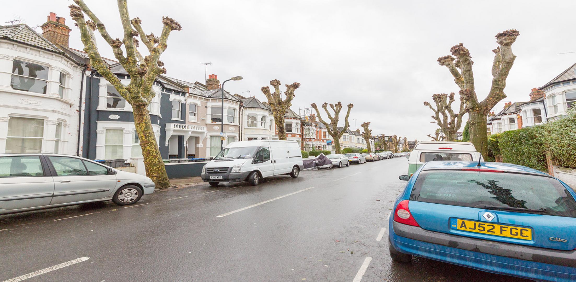 			NEW INSTRUCTION, 2 Bedroom, 1 bath, 1 reception Flat			 Victoria Road, QUEENS PARK / KILBURN